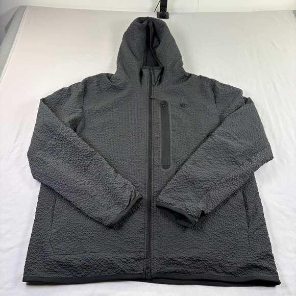 Nike Jacket Mens Large Black Tech Essentials Woven Windbreaker Full Zip Hooded - Picture 1 of 10